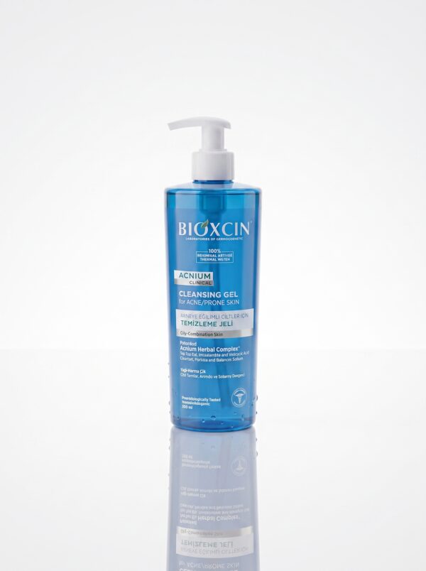 ژل شستشوی صورت بیوکسین مدل Bioxcin Acnium Clinical حجم ۵۰۰ میلی‌لیتر (حاوی نیاسینامید، سالیسیلیک اسید، روغن درخت چای و آب درمانی - ضد جوش و کنترل‌کننده چربی) - تصویر 2