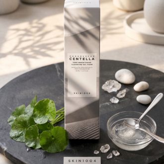 ژل فوم شوینده روشن‌کننده اسکین ۱۰۰۴ مدل Madagascar Centella Tone Brightening (ضد لک، شفاف‌کننده و ملایم)