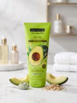 ماسک صورت خاک رس آووکادو و جو دوسر فریمن مدل Freeman Feeling Beautiful